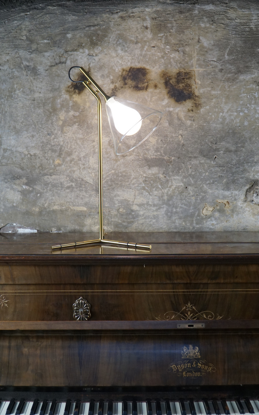 Salvino Clear Table Lamp