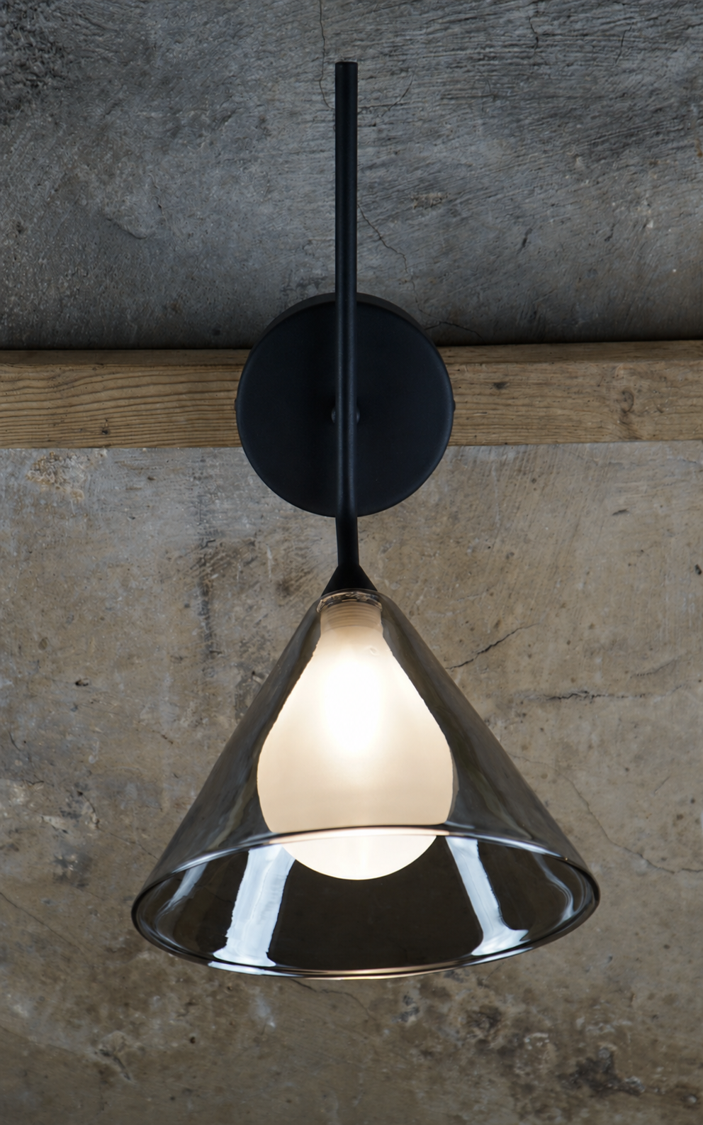 Salvino Smoke Wall Light