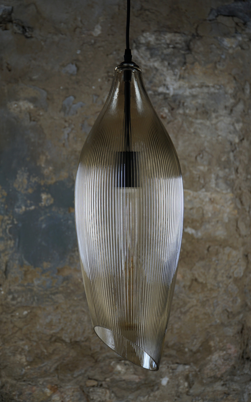 Carmen L Ribbed Cognac Pendant