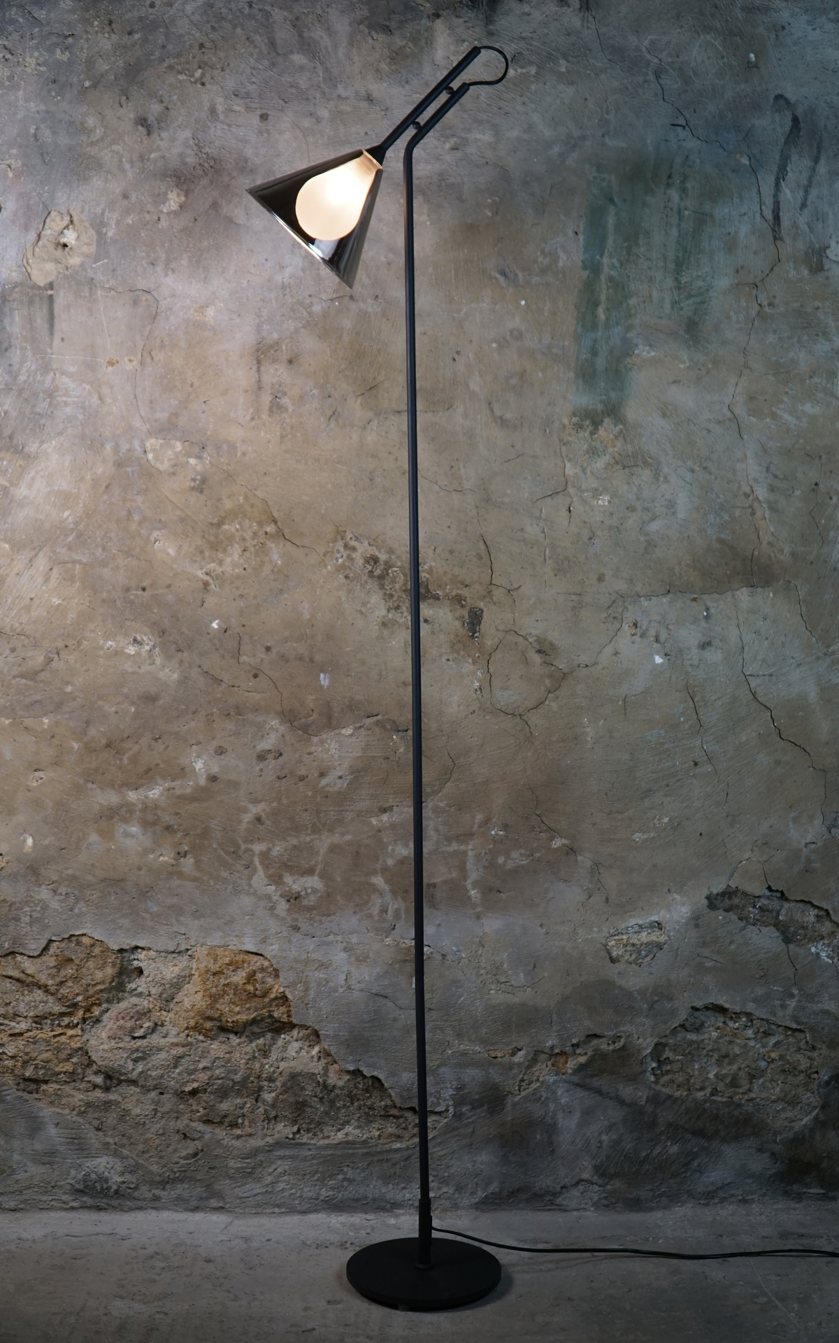 Salvino Smoke Floor Lamp